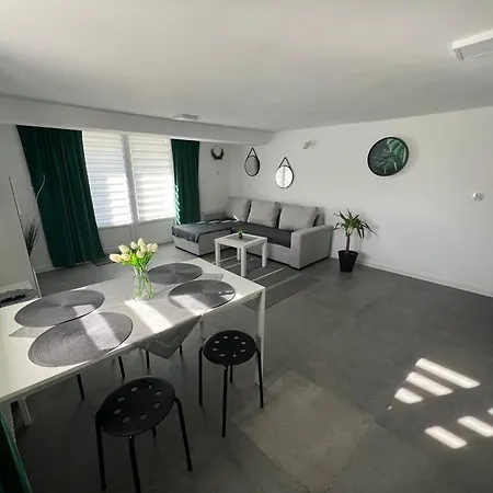 Koninki Apartment